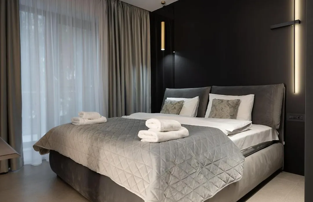 1006 Grand Residence - 2 Pers-1
